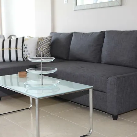 Royal Coast شقة لارنكا